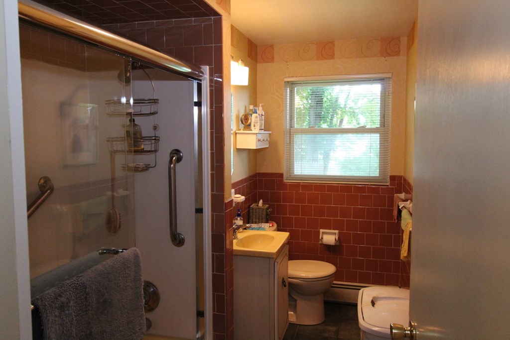 3 Gordon Road Beverly, MA 01915 - Photo 20 of 25 Gallery Image 20