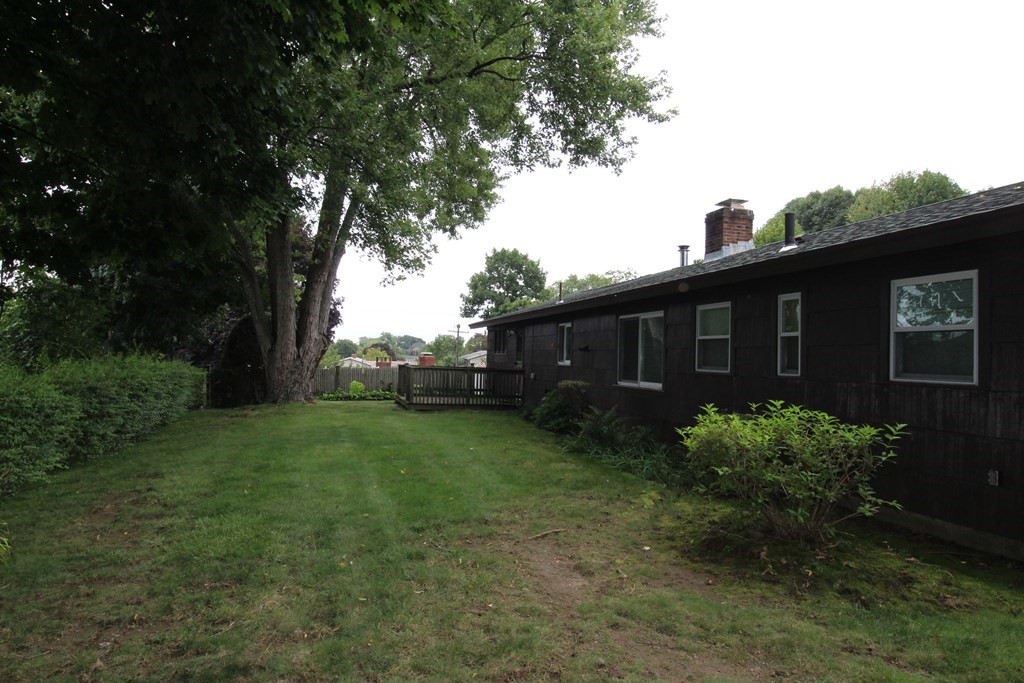 3 Gordon Road Beverly, MA 01915 - Photo 2 of 25 Gallery Image 2