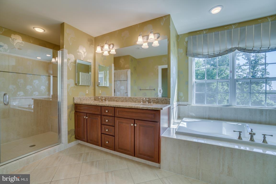 18460 Kerill Road Triangle, VA 22172 - Photo 22 of 47 Elegant master bath