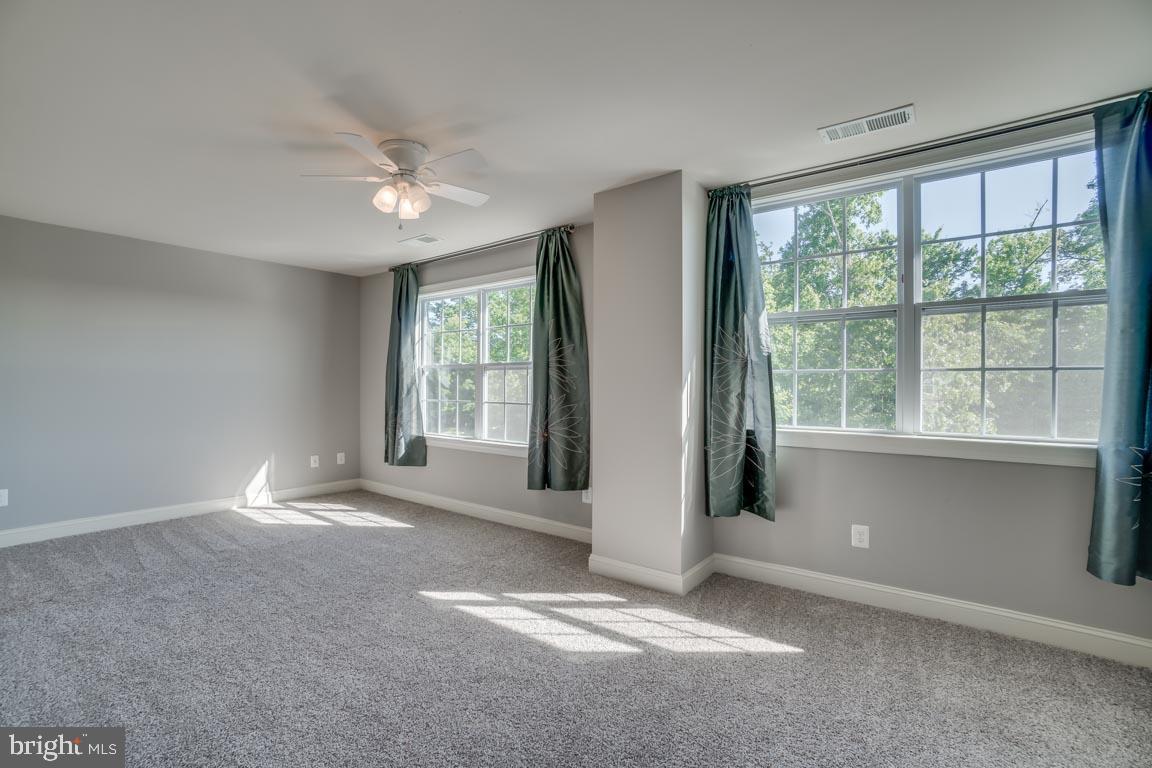 18460 Kerill Road Triangle, VA 22172 - Photo 26 of 47 Large Bedroom
