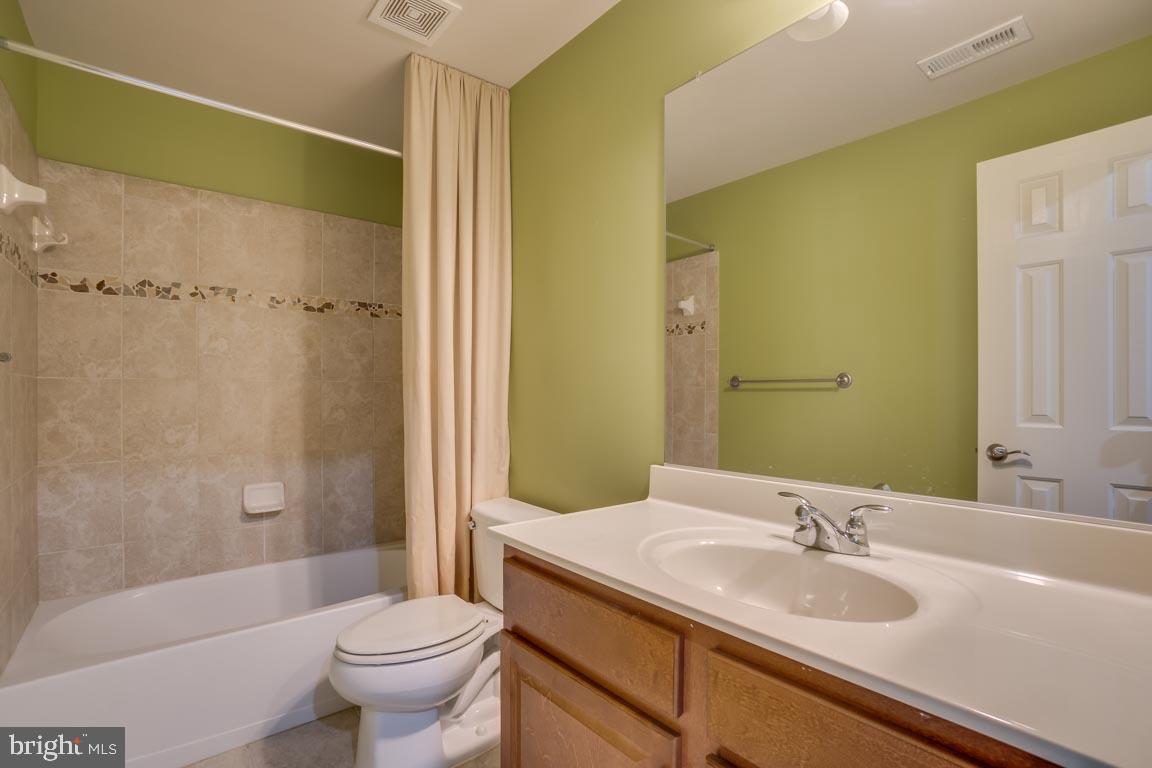 18460 Kerill Road Triangle, VA 22172 - Photo 30 of 47 Bathroom