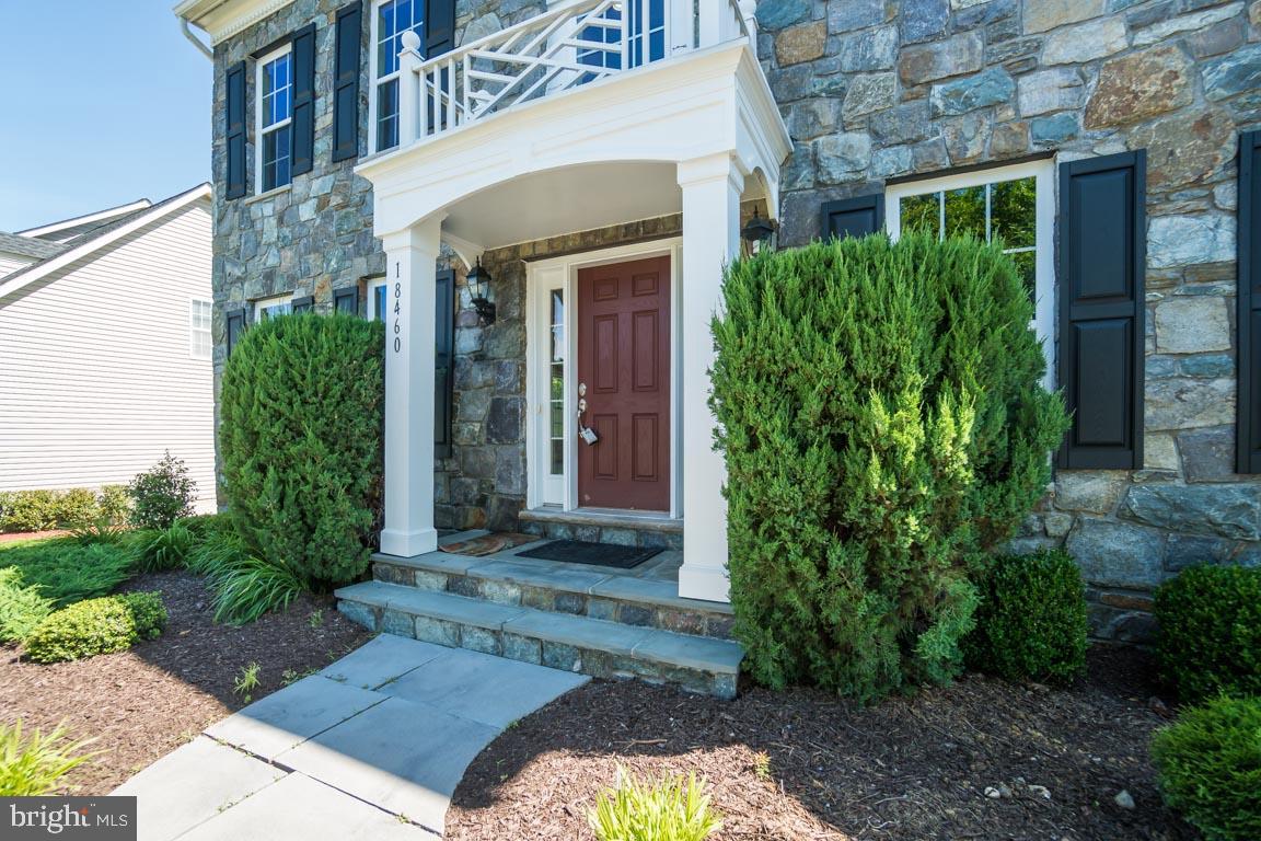 18460 Kerill Road Triangle, VA 22172 - Photo 4 of 47 Real stoned facade