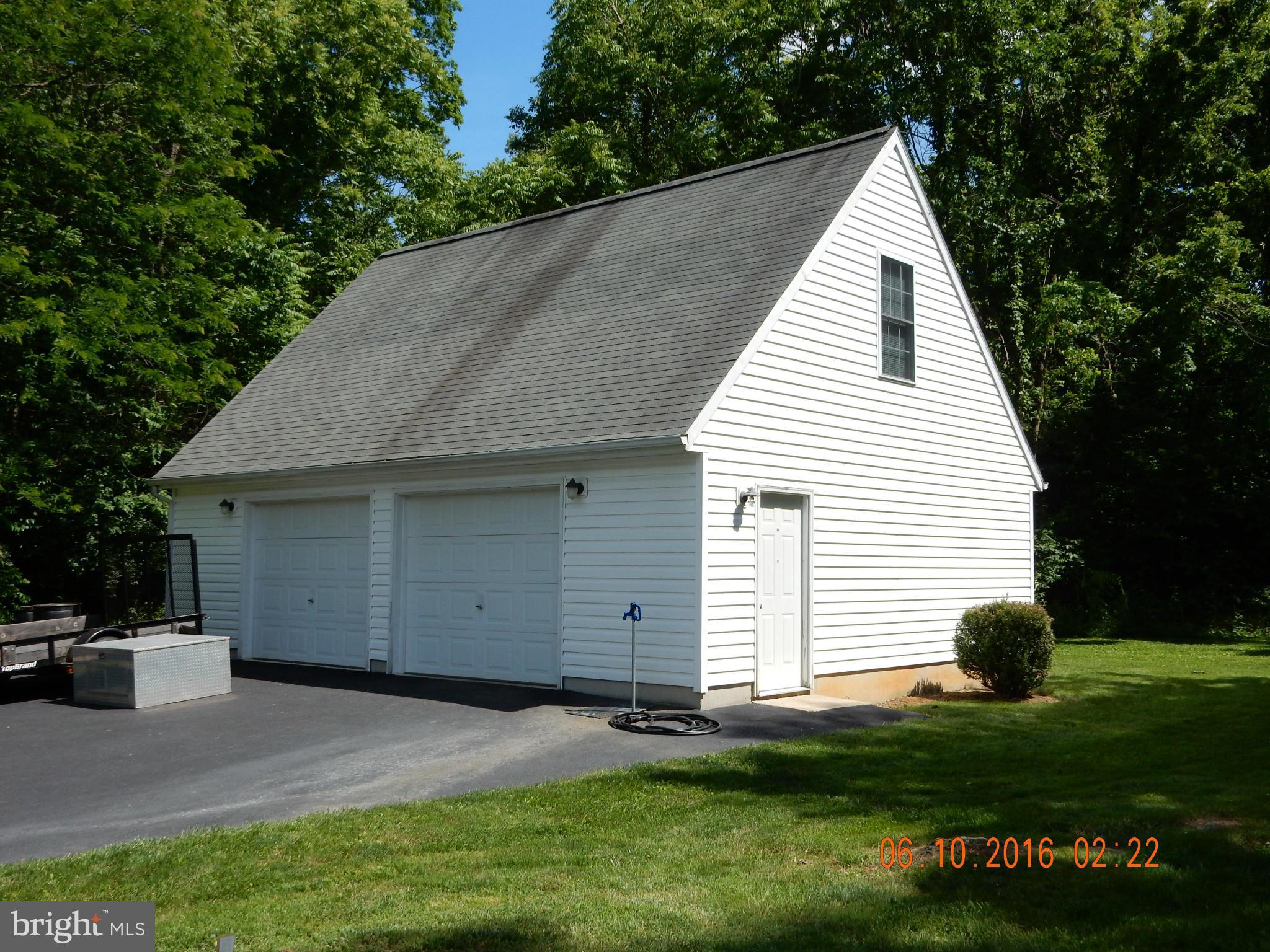 146 Doe Run Road Inwood, WV 25428 - Photo 21 of 30 Extra garage