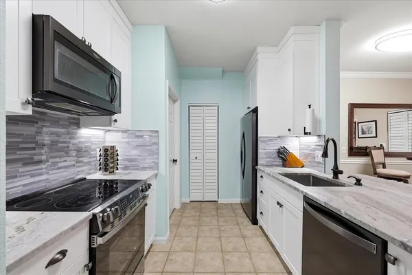 $340,000 | 2295 Tuscany Trace, Unit 8, Palm Harbor, FL 34683