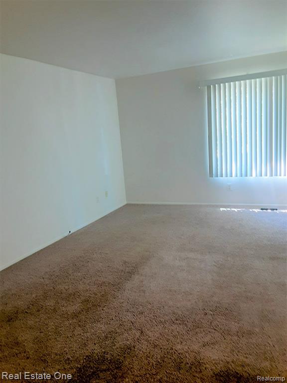 2005 Klingensmith Road, Unit 61 Bloomfield Hills, MI 48302 - Photo 10 of 28