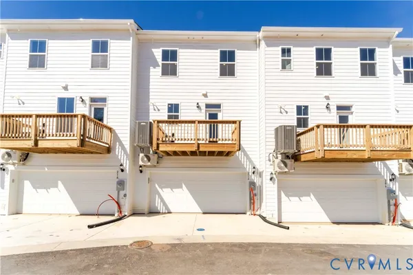 $2,700 | 212 Avenda Lane, Midlothian, VA 23114