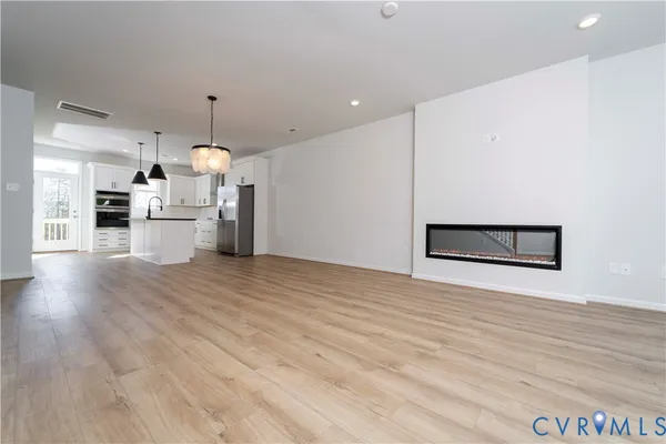 $2,700 | 212 Avenda Lane, Midlothian, VA 23114