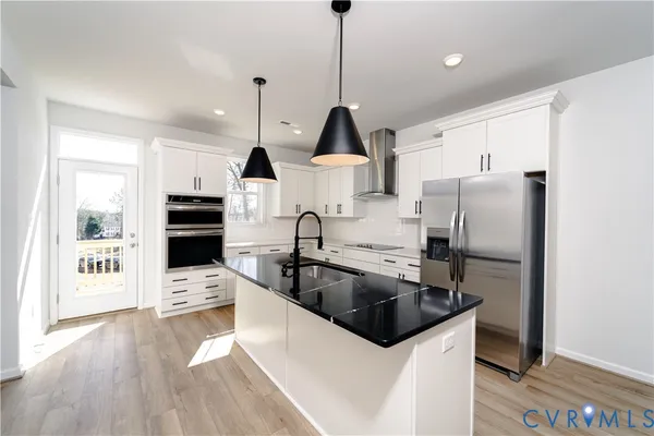 $2,700 | 212 Avenda Lane, Midlothian, VA 23114