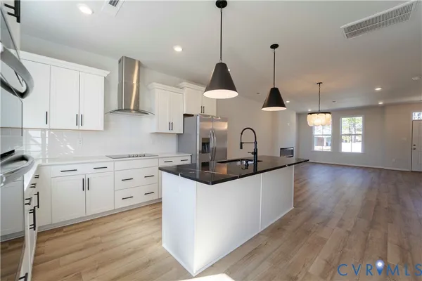 $2,700 | 212 Avenda Lane, Midlothian, VA 23114