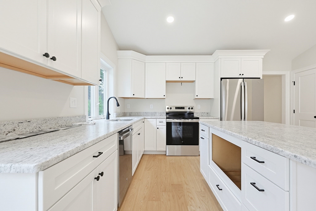 108 Fitchburg Road, Unit A Townsend, MA 01469 - Photo 3 of 28