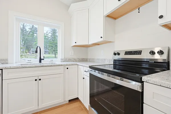 $2,800 | 108 Fitchburg Road, Unit A, Townsend, MA 01469