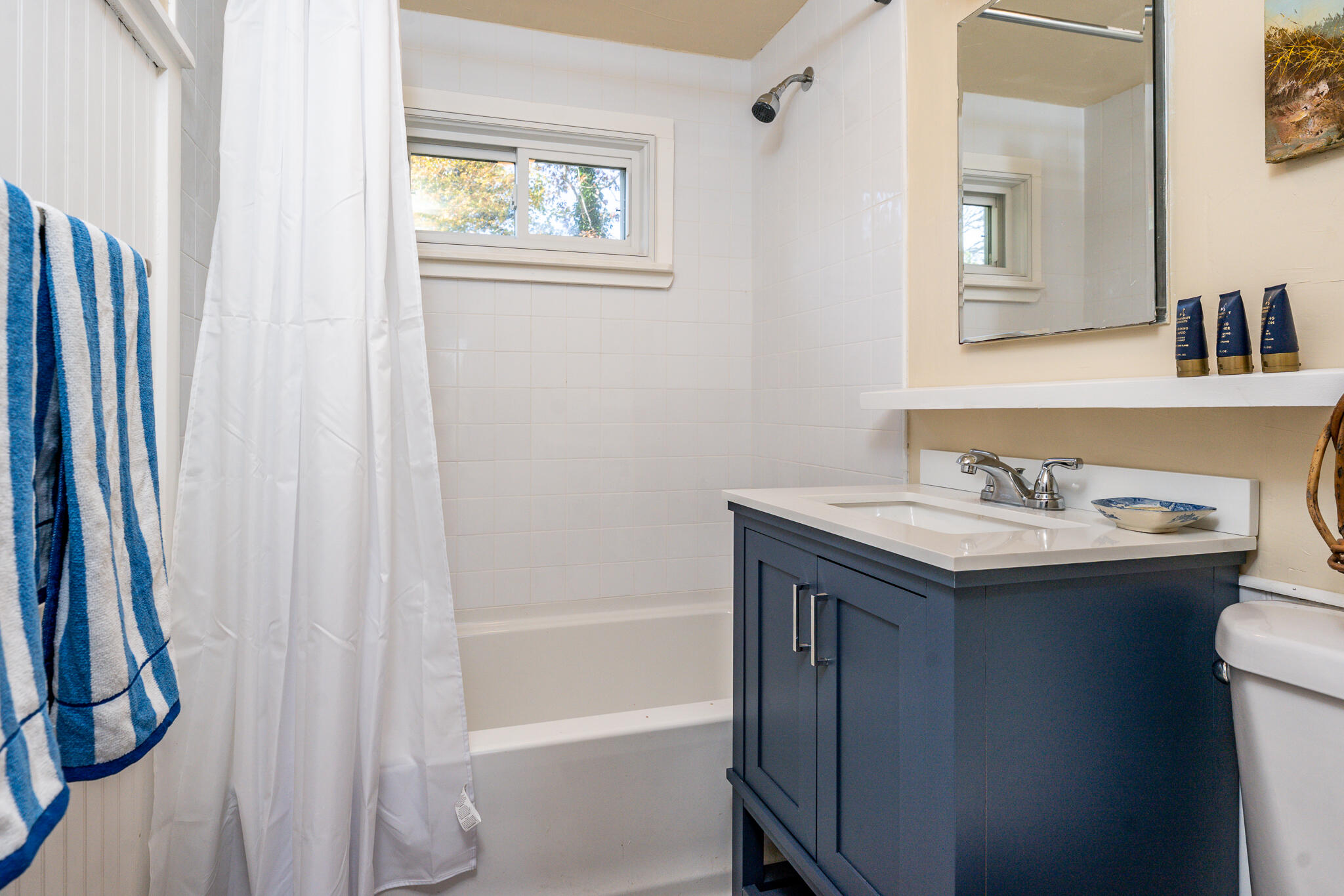 39 Meadow Brook Road North Chatham, MA 02650 - Photo 11 of 14 bath