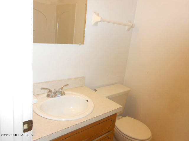 8942 Ivey Road Jacksonville, FL 32216 - Photo 11 of 13 Master bath
