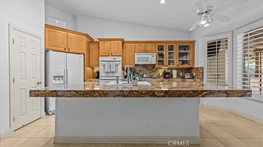 71569 Sahara Road Rancho Mirage, CA 92270 - Photo 11 of 51 Kitchen 2