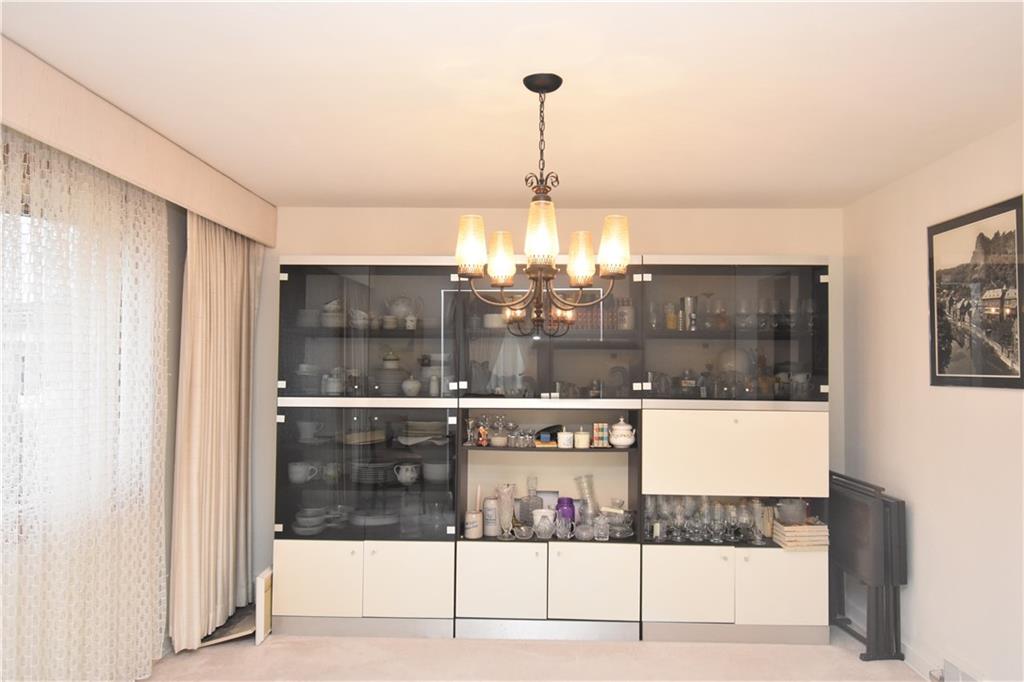 802 Dunster Street Pittsburgh, PA 15226 - Photo 11 of 22 a bathroom with a glass shower door