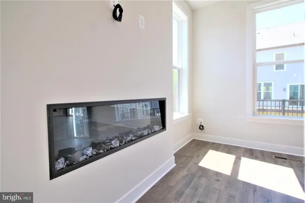 $4,550 | 2471 Liberty Loop, Herndon, VA 20171