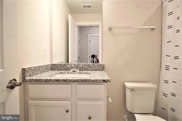 $4,550 | 2471 Liberty Loop, Herndon, VA 20171