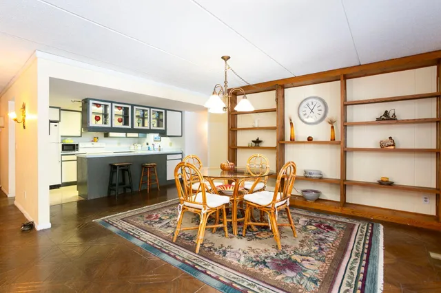 $645,000 | 1516 Twin Springs Road, Houlton, WI 54082