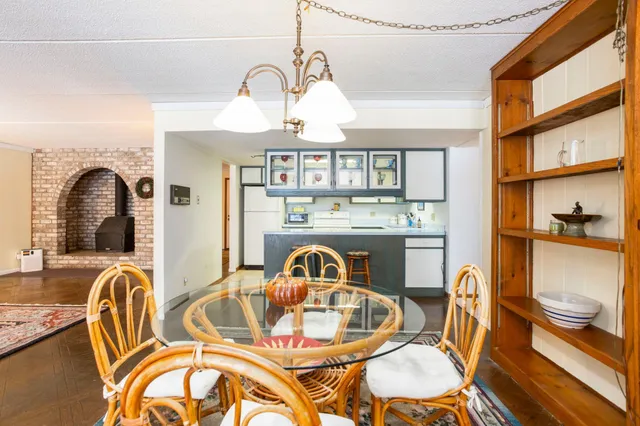 $645,000 | 1516 Twin Springs Road, Houlton, WI 54082