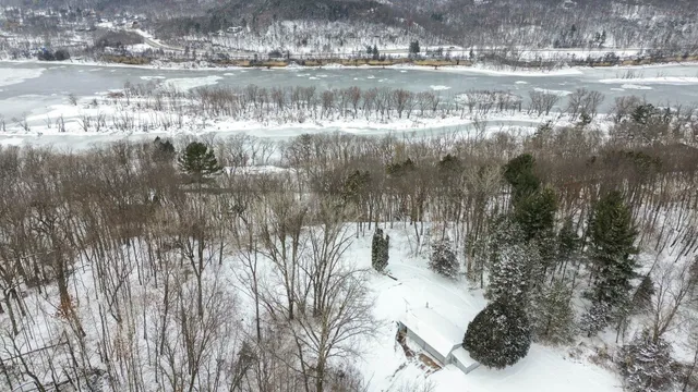 $645,000 | 1516 Twin Springs Road, Houlton, WI 54082