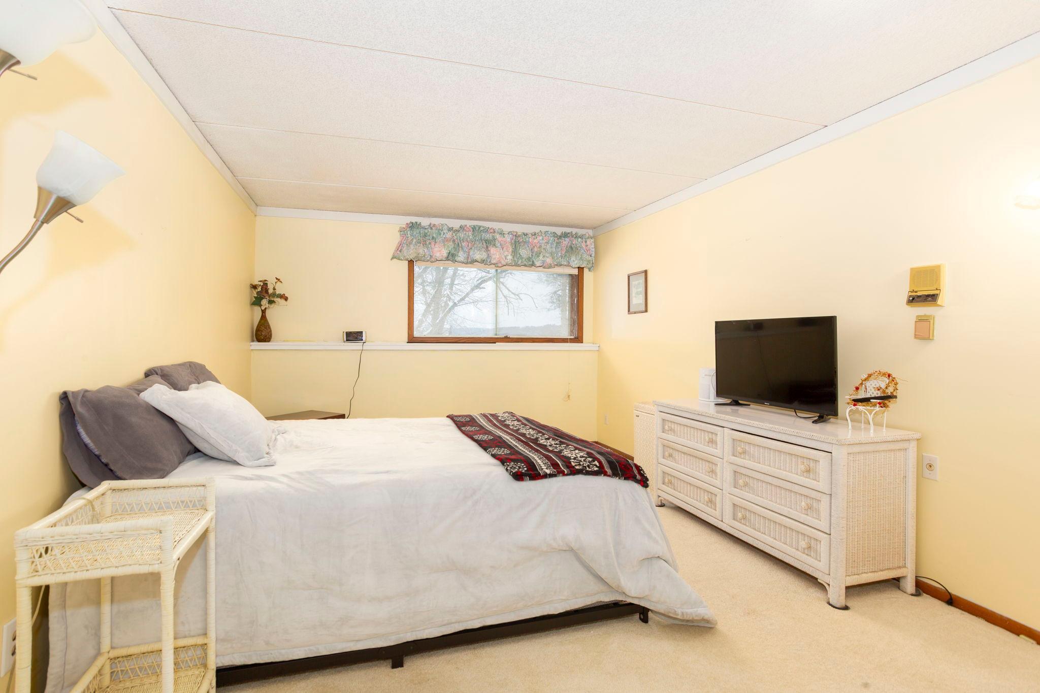 1516 Twin Springs Road Houlton, WI 54082 - Photo 31 of 57