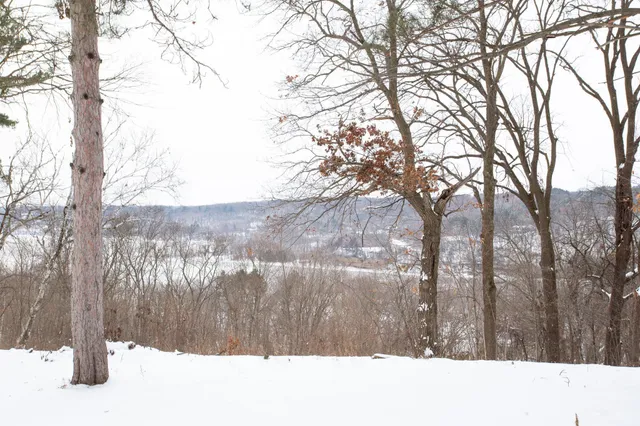 $645,000 | 1516 Twin Springs Road, Houlton, WI 54082