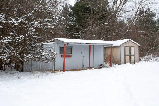 $645,000 | 1516 Twin Springs Road, Houlton, WI 54082