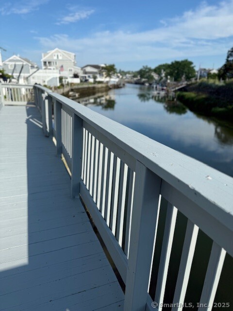 2144 Fairfield Beach Road Fairfield, CT 06824 - Photo 19 of 32