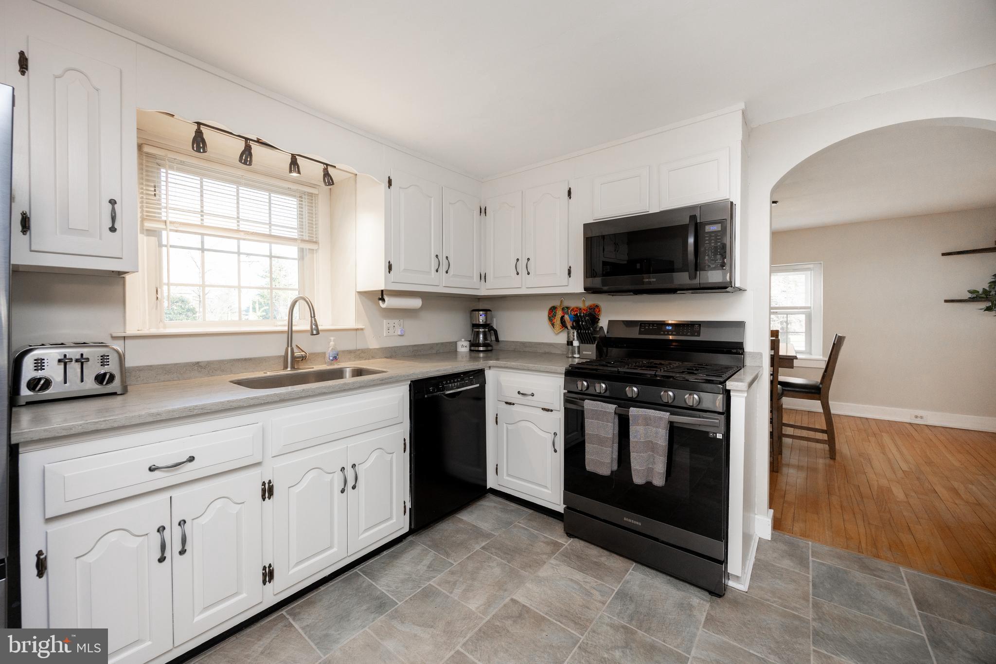 602 Cowpath Road Lansdale, PA 19446 - Photo 8 of 41 Gallery Image 8