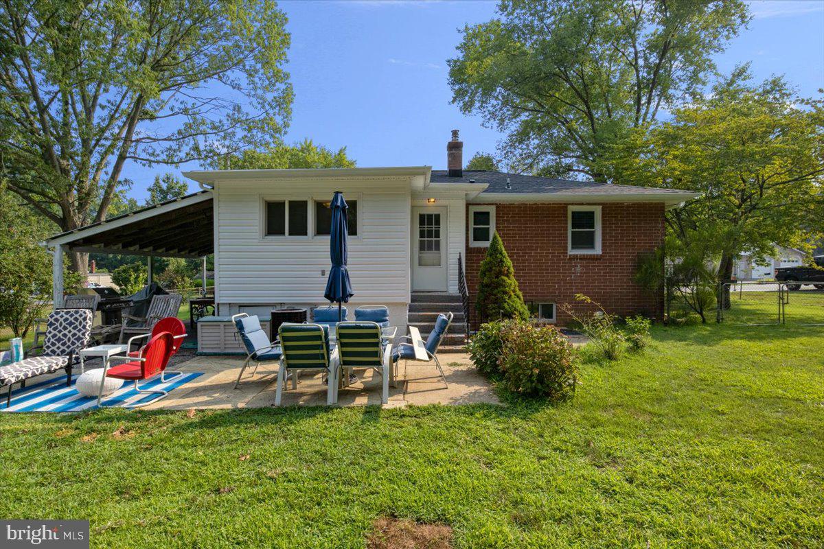 18 Robshire Manor Road Huntingtown, MD 20639 - Photo 26 of 48 Patio in Backyard
