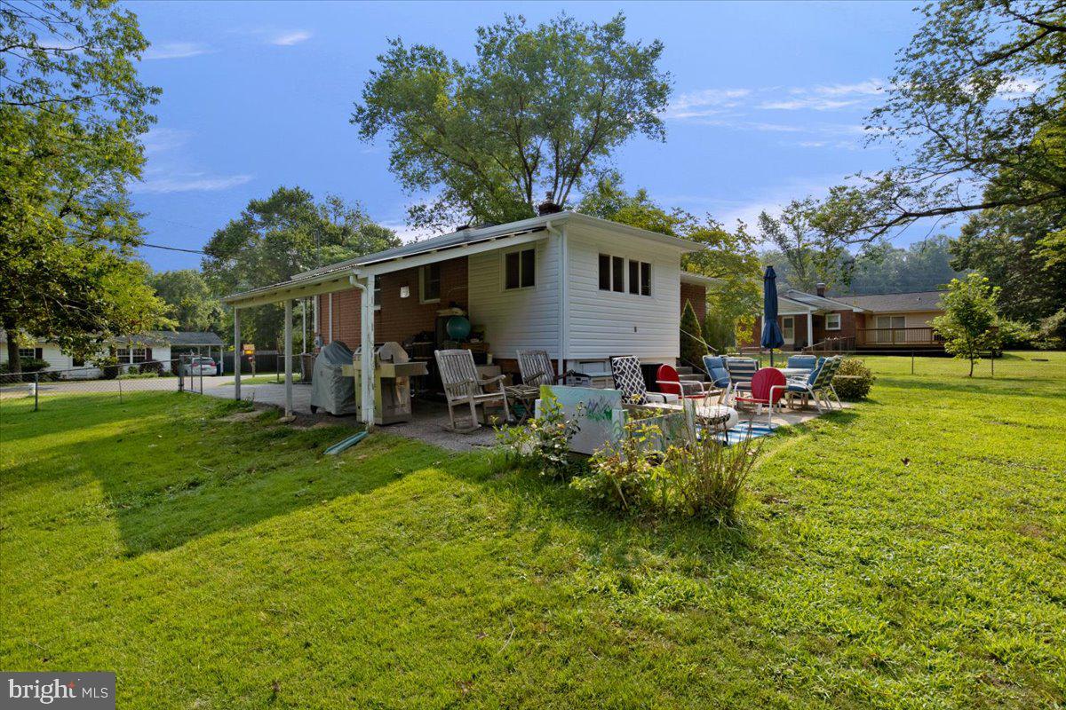 18 Robshire Manor Road Huntingtown, MD 20639 - Photo 27 of 48 One Car Carport
