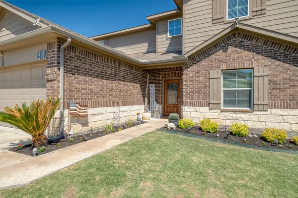 $360,000 | 401 Coleto Crk Loop, Kyle, TX 78640