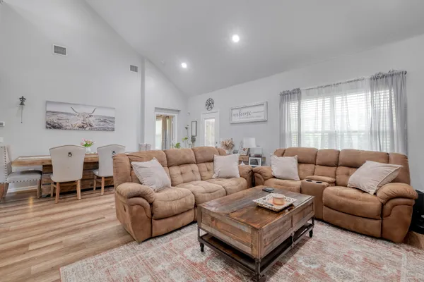 $360,000 | 401 Coleto Crk Loop, Kyle, TX 78640