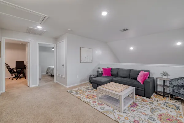 $360,000 | 401 Coleto Crk Loop, Kyle, TX 78640