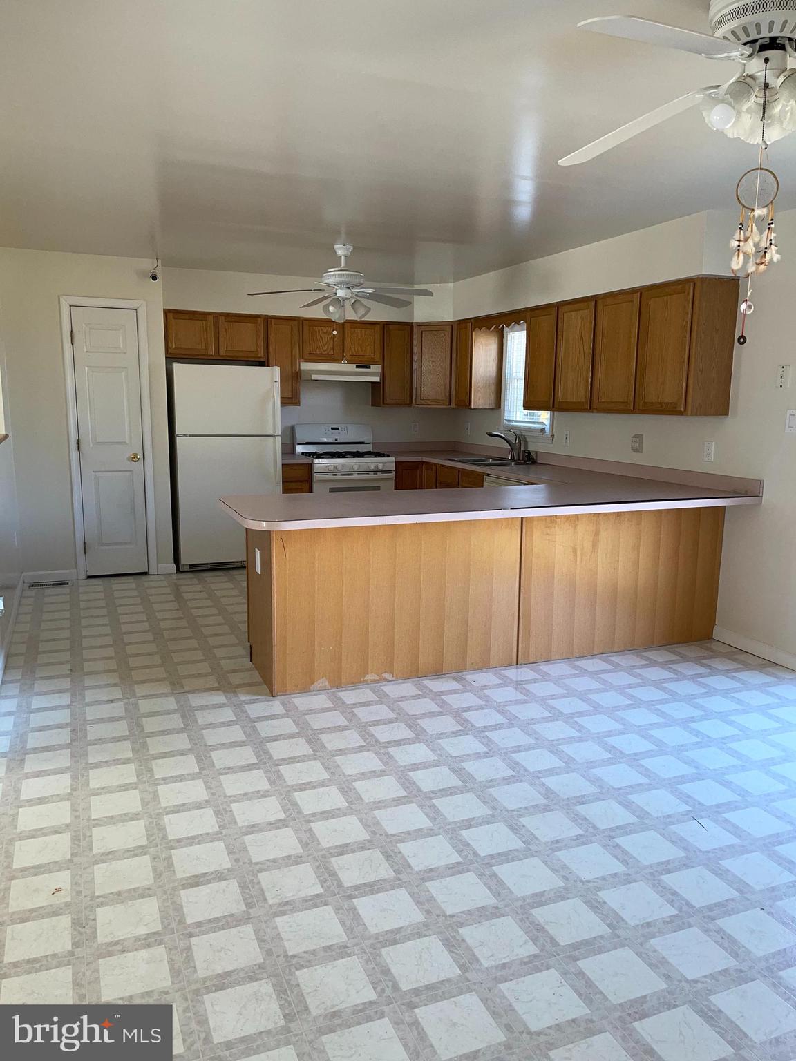 52 Willow Grove Road Elmer, NJ 08318 - Photo 3 of 17 Gallery Image 3