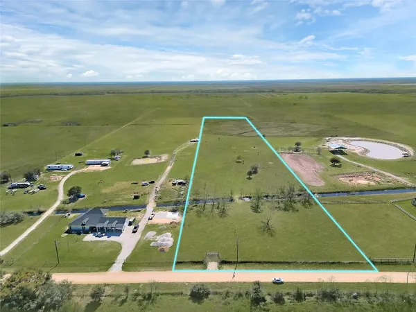 $395,000 | 9309 Cr 264 Road, East Bernard, TX 77435