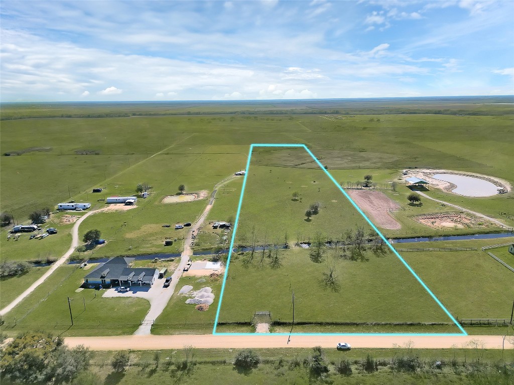 9309 Cr 264 Road East Bernard, TX 77435 - Photo 1 of 17 a view of a tennis court