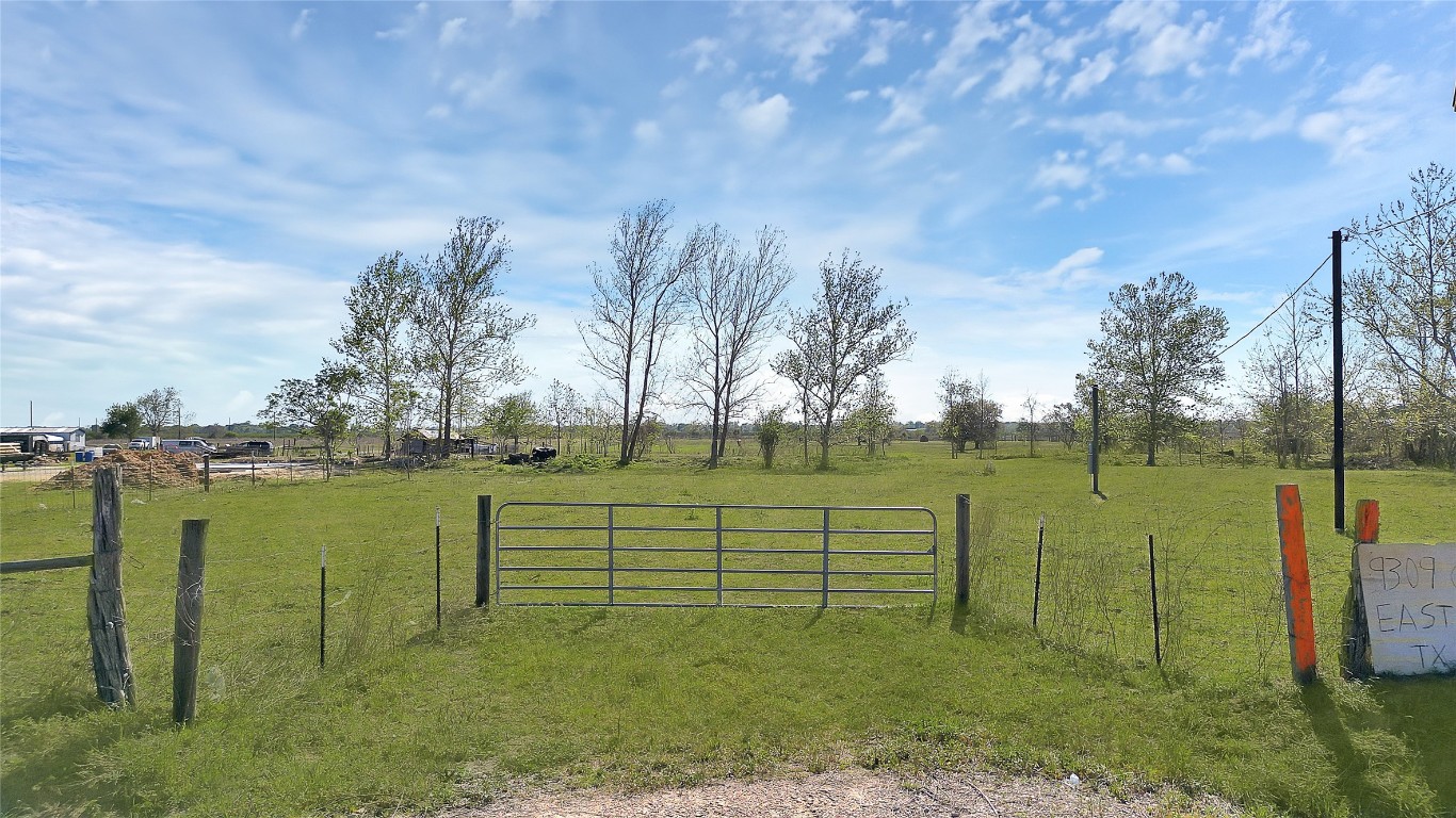 9309 Cr 264 Road East Bernard, TX 77435 - Photo 17 of 17 a view of a golf course with a lake