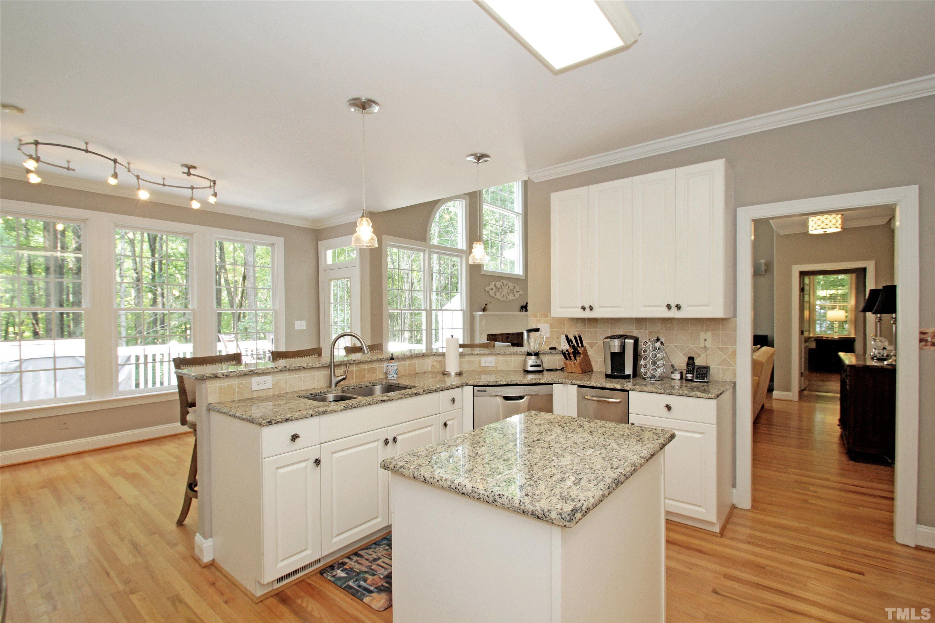 11817 Mountbatten Way Raleigh, NC 27613 - Photo 4 of 28