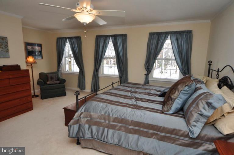 11604 Deer Forest Road Reston, VA 20194 - Photo 10 of 22 Master Bedroom