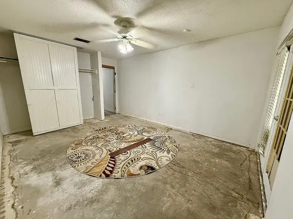 $228,900 | 2401 Memorial Drive, Bryan, TX 77802