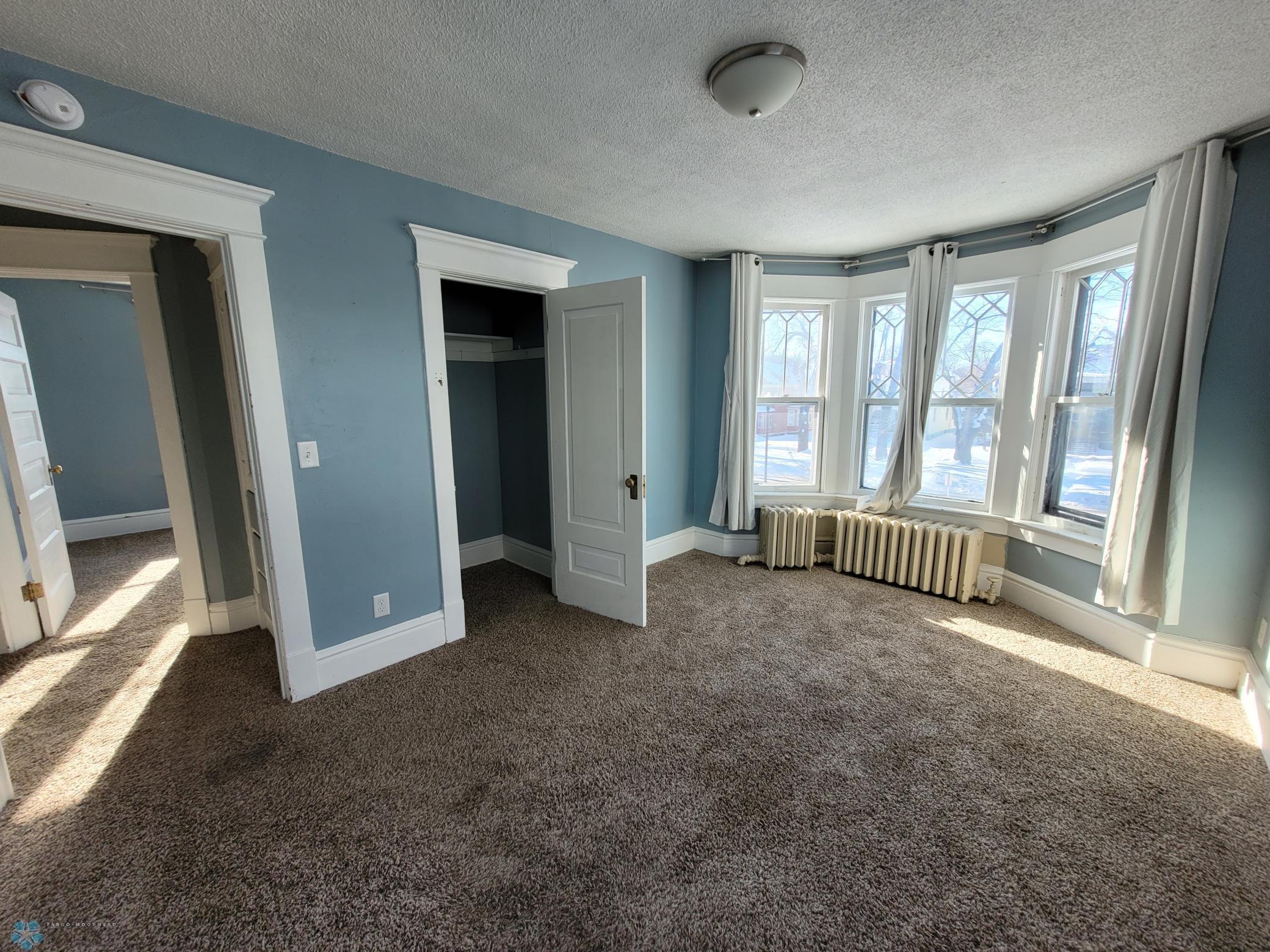 915 Broadway North Fargo, ND 58102 - Photo 5 of 23