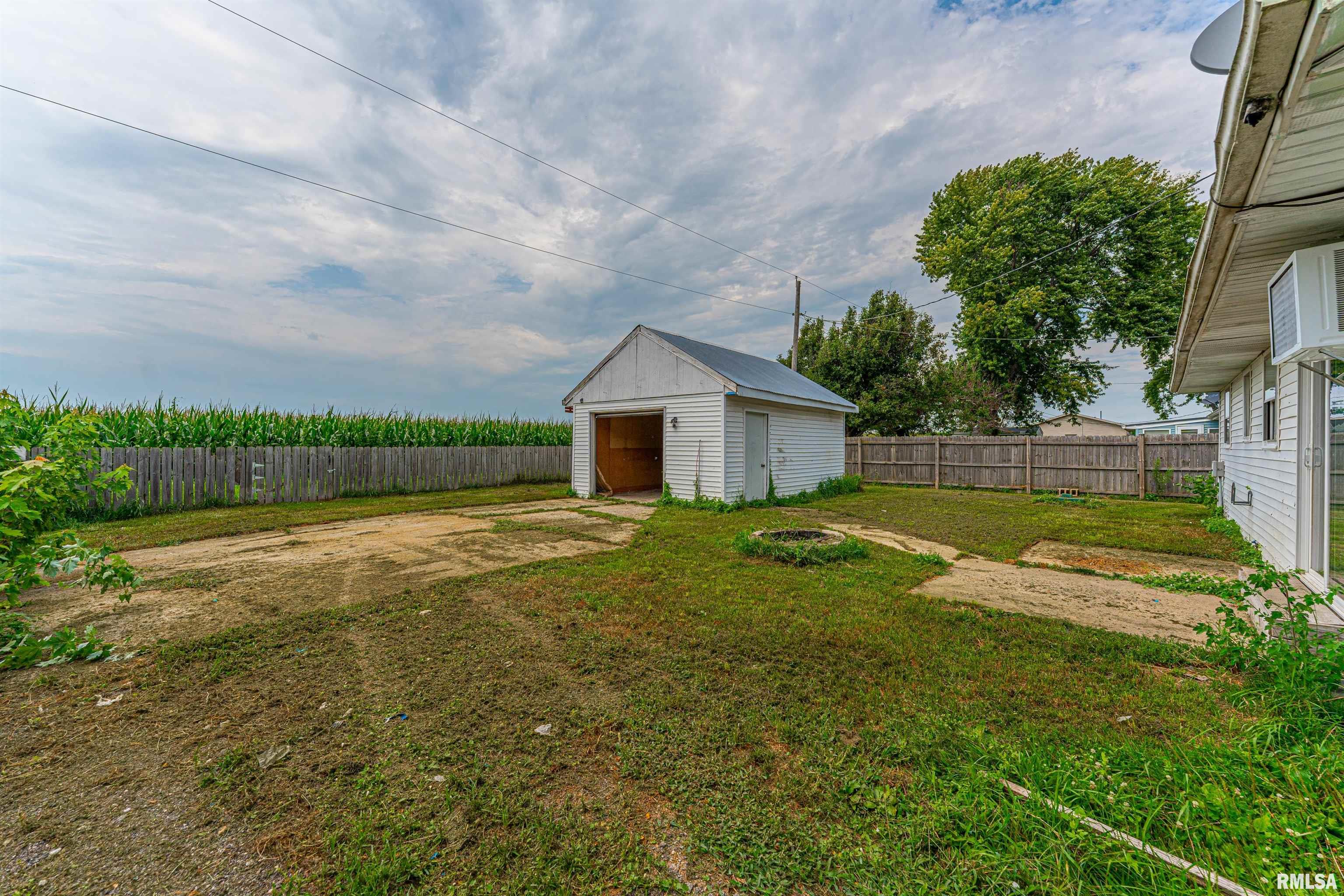 131 North Street Armington, IL 61721 - Photo 17 of 19 Gallery Image 17