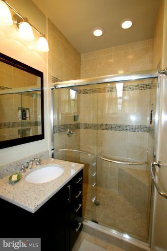 1457 Northgate Road Northwest Washington, DC 20012 - Photo 3 of 26 Bath (Master)