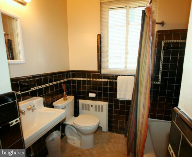 1457 Northgate Road Northwest Washington, DC 20012 - Photo 10 of 26 Bath