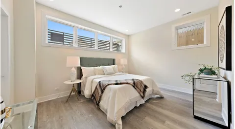 $575,000 | 1705 South Jefferson Street, Unit 1N, Chicago, IL 60616