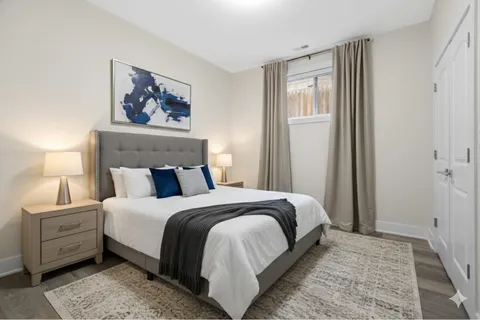 $575,000 | 1705 South Jefferson Street, Unit 1N, Chicago, IL 60616