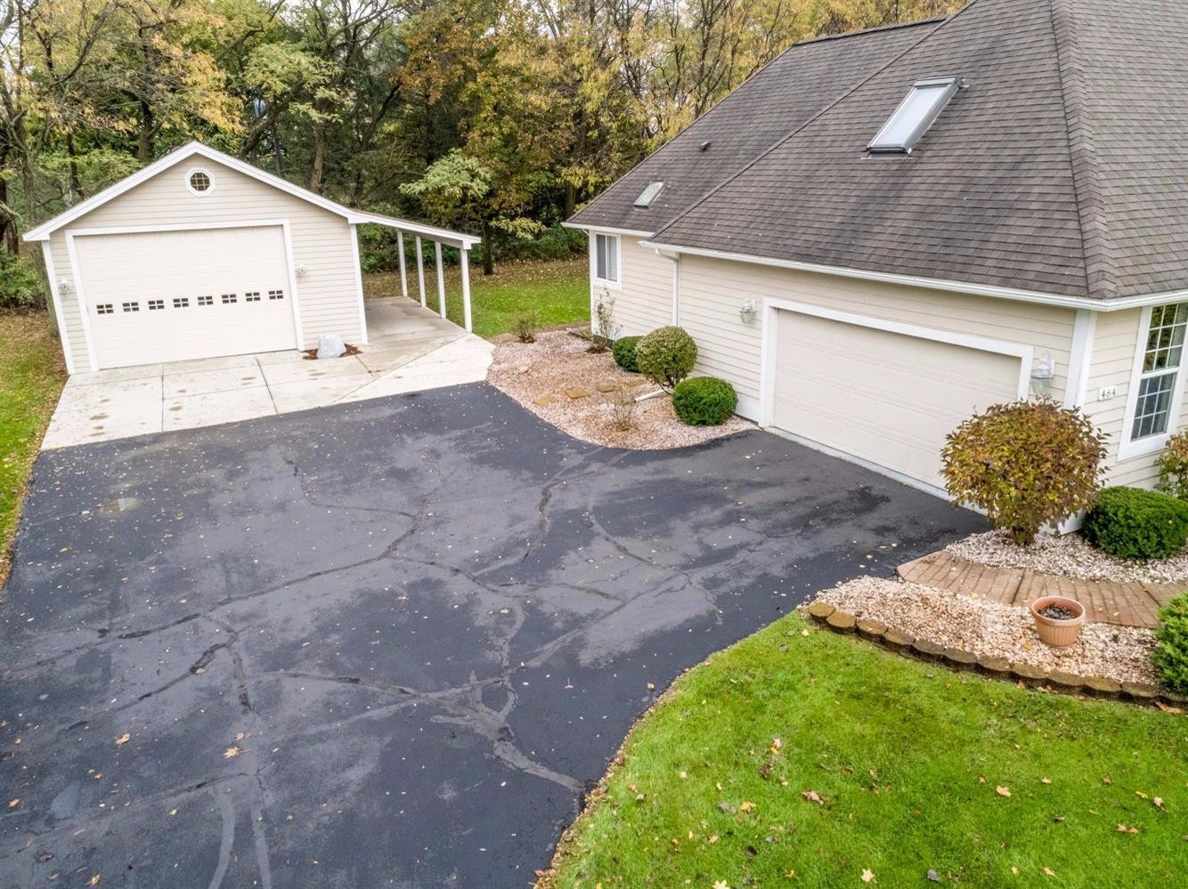 464 Hunters Ridge Drive Saline, MI 48176 - Photo 2 of 10 Photo 2