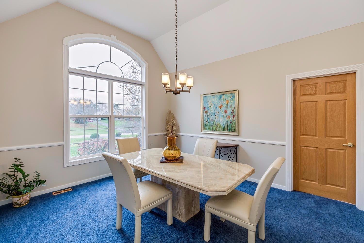464 Hunters Ridge Drive Saline, MI 48176 - Photo 9 of 10 Formal Dining Room