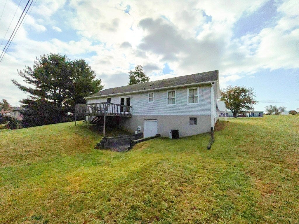 693 Ivanhoe Road Max Meadows, VA 24360 - Photo 6 of 41 Gallery Image 6